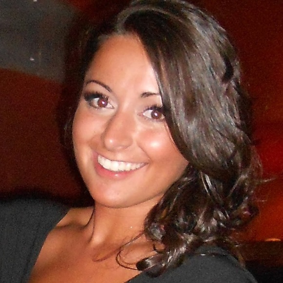 Meet your Posher, Mandy - Picture 1 of 1